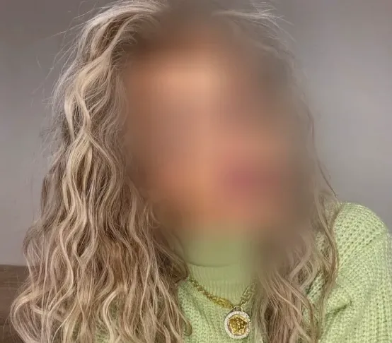 Bo, 35