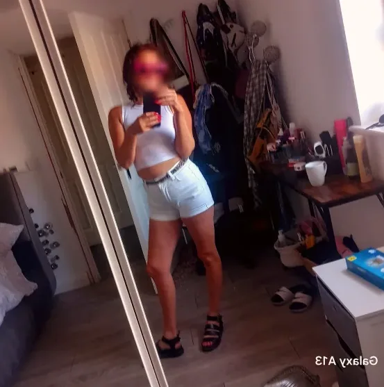 Cynthia, 39