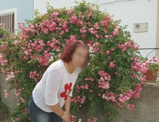 Esther, 35