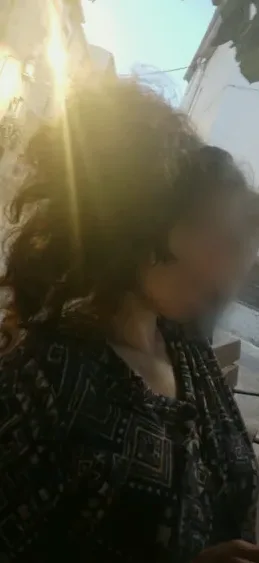 Julie, 40