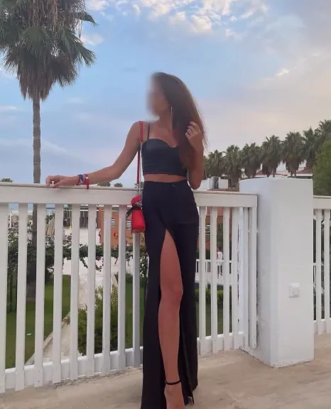 Karin, 39