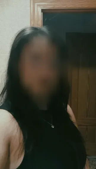 Lynn, 24