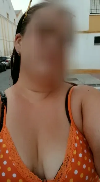 Sanae, 24