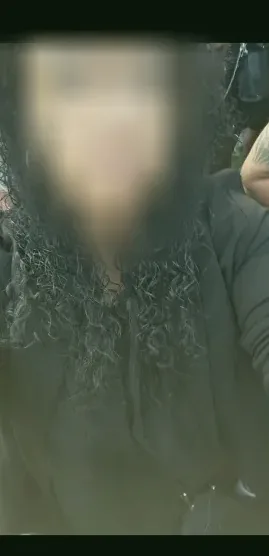 Sandra, 39