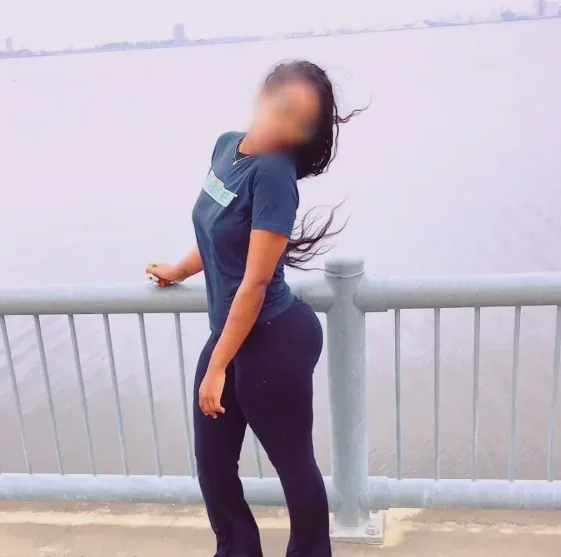Vera, 35